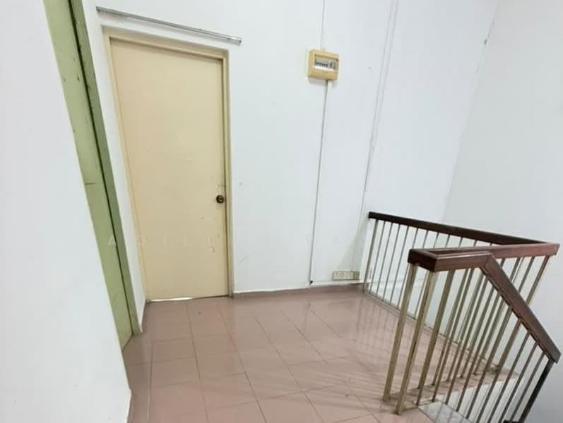 2-storey Terraced House for Sale in Bandar Baru Bangi (Selangor) - Aqillah Razali - Corridor - PropertyGuru.com.my