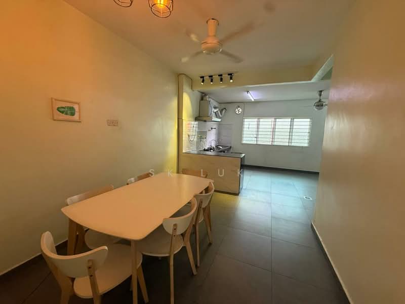 Rumah Teres 2-Tingkat untuk Dijual di Taman Bukit Rawang Jaya (Rawang) - SK Luk - Dining Room - PropertyGuru.com.my
