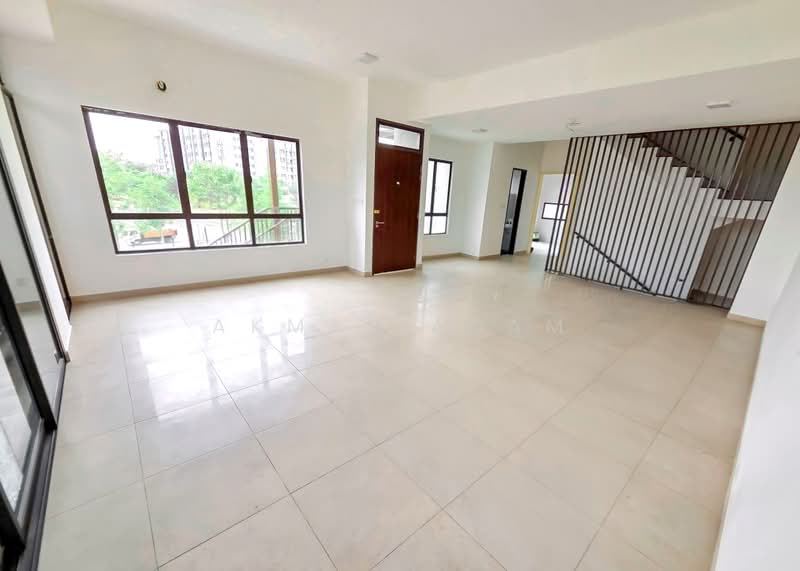 3-storey Terraced House for Sale in Cyberjaya (Selangor) - Akmal Adam - Living Room - PropertyGuru.com.my