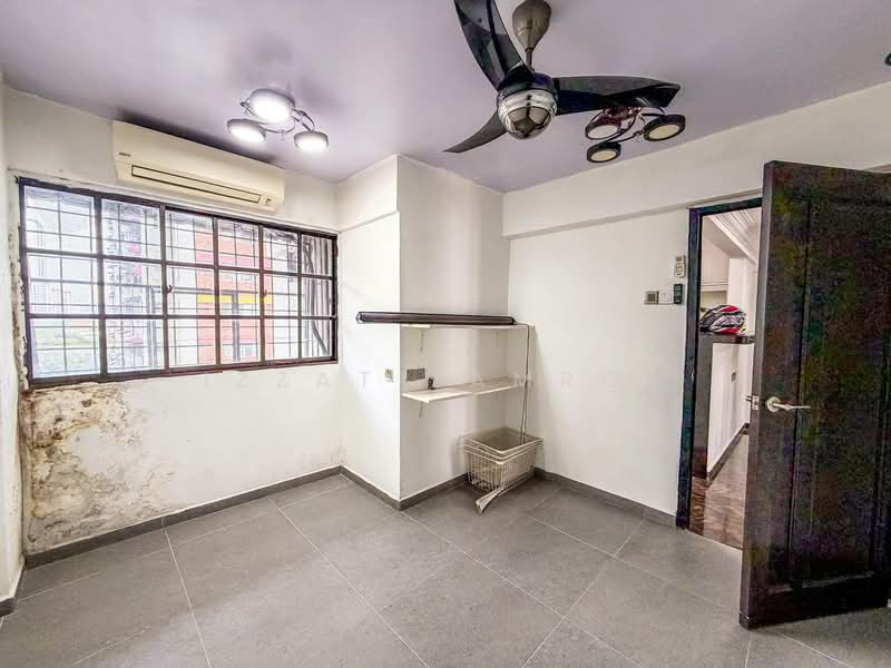 Flat for Sale at Perumahan Awam Sri Sabah - Izzat Zamros - Interior - PropertyGuru.com.my