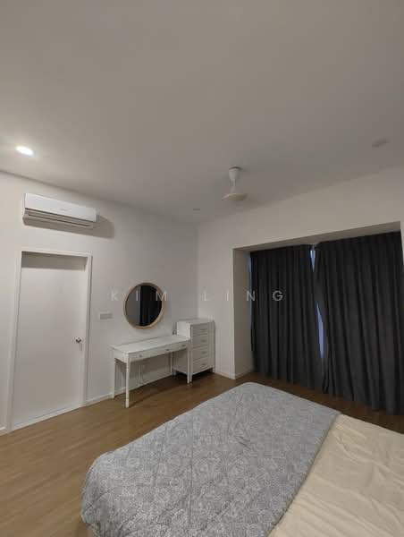 2-storey Terraced House for Rent in Bandar Gamuda Gardens (Rawang) - Kim Ling - Master Bedroom - PropertyGuru.com.my