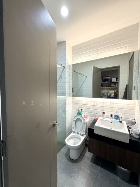 Condominium for Sale at Shaftsbury Residence - Azli Ibrahim - Bathroom - PropertyGuru.com.my