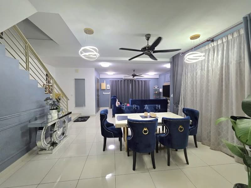 Rumah Teres 2-Tingkat untuk Dijual di Semenyih (Selangor) - Azli Ibrahim - Living Room - PropertyGuru.com.my