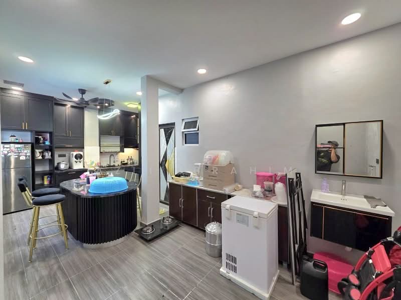 Rumah Teres 2-Tingkat untuk Dijual di Semenyih (Selangor) - Azli Ibrahim - Kitchen - PropertyGuru.com.my