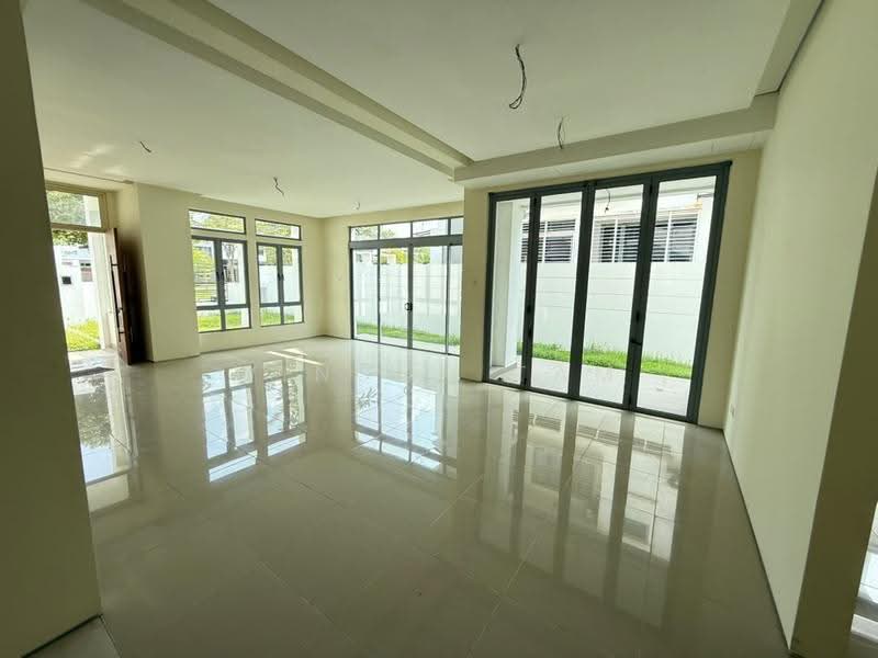 Rumah Berkembar untuk Dijual di Denai Alam (Shah Alam) - Winson Tam - Living Room - PropertyGuru.com.my