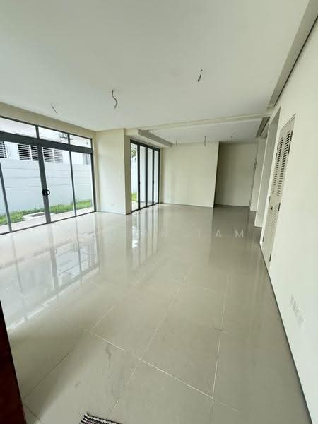 Rumah Berkembar untuk Dijual di Denai Alam (Shah Alam) - Winson Tam - Living Room - PropertyGuru.com.my