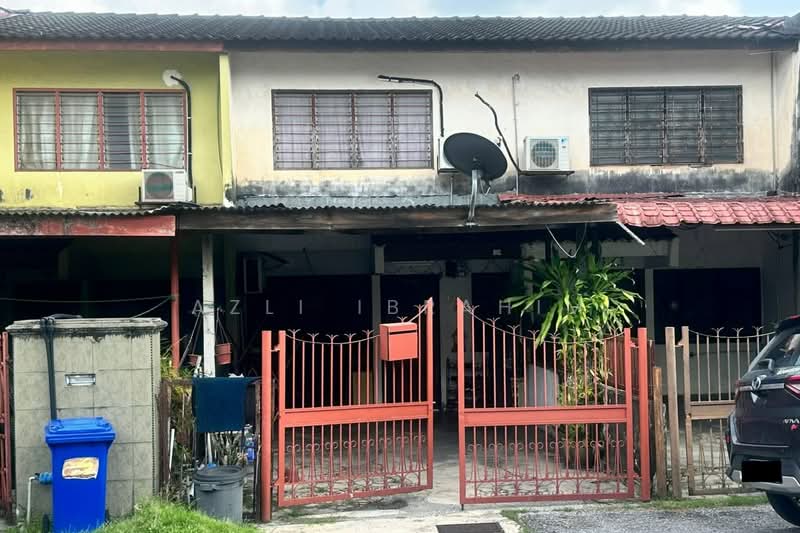 2-storey Terraced House for Sale in Taman Rasmi Jaya (Ulu Kelang) - Azli Ibrahim - Exterior - PropertyGuru.com.my