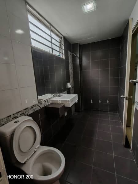 2-storey Terraced House for Rent in Bandar Bukit Raja (Klang) - Terence Lee - Bathroom - PropertyGuru.com.my