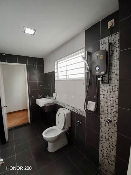 2-storey Terraced House for Rent in Bandar Bukit Raja (Klang) - Terence Lee - Bathroom - PropertyGuru.com.my