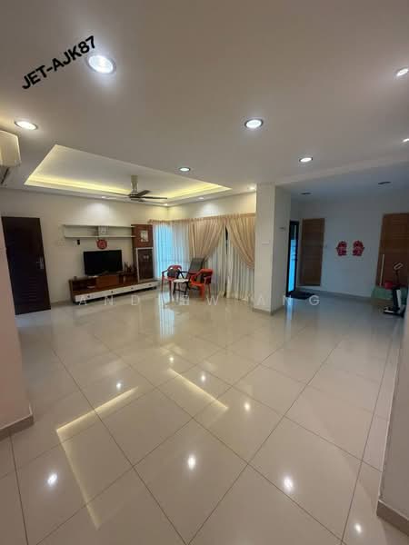 Rumah Teres 2-Tingkat untuk Dijual di Bandar Bukit Raja (Klang) - Andrew Ang - Living Room - PropertyGuru.com.my