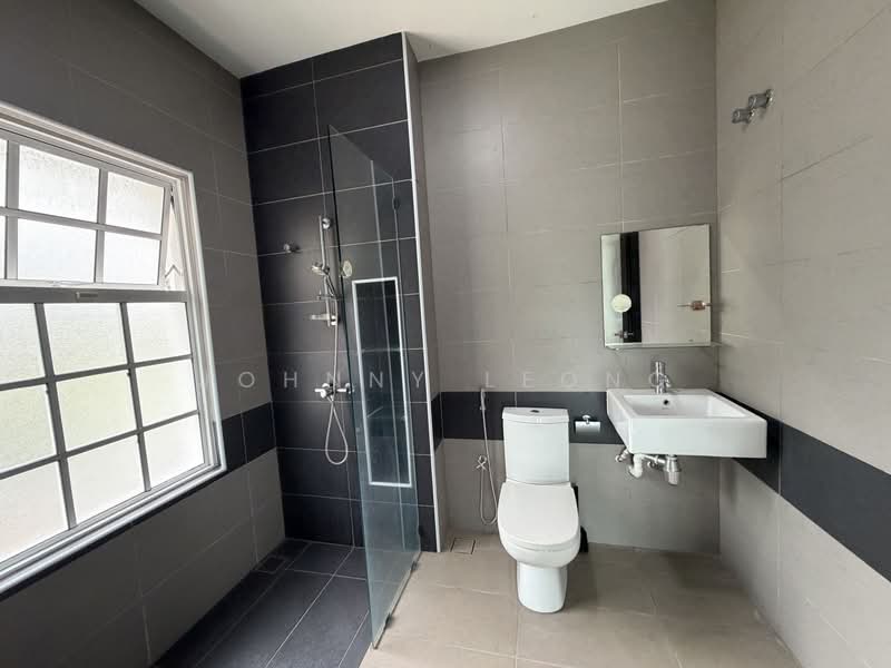 Semi-Detached House for Rent in Setia Eco Glades (Cyberjaya) - Johnny Leong - Bathroom - PropertyGuru.com.my