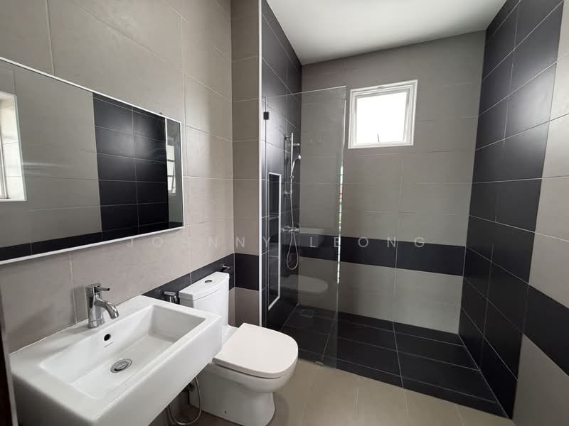Semi-Detached House for Rent in Setia Eco Glades (Cyberjaya) - Johnny Leong - Bathroom - PropertyGuru.com.my