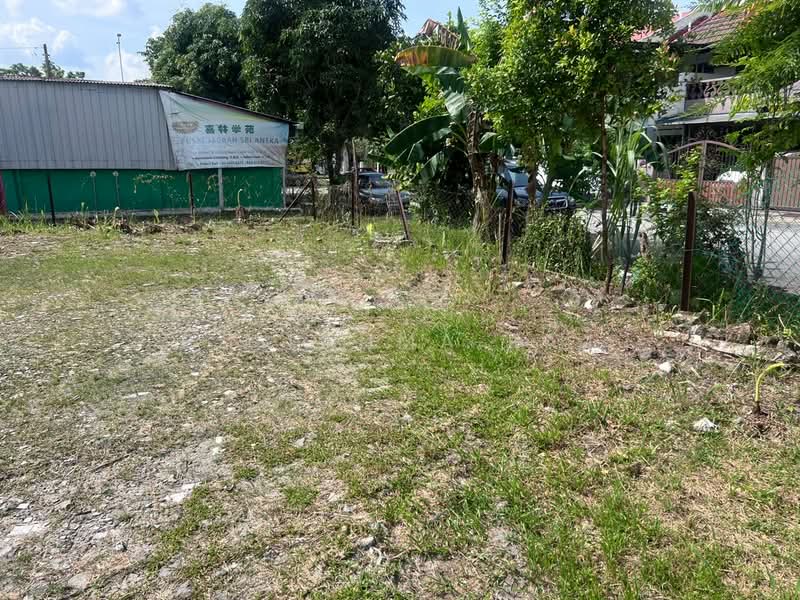 2-storey Terraced House for Sale in Usj 1 (Subang Jaya) - P Utahma Raj - Exterior - PropertyGuru.com.my