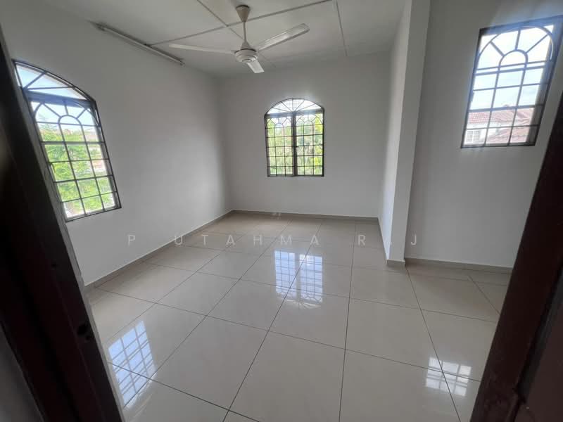 2-storey Terraced House for Sale in Usj 1 (Subang Jaya) - P Utahma Raj - Interior - PropertyGuru.com.my