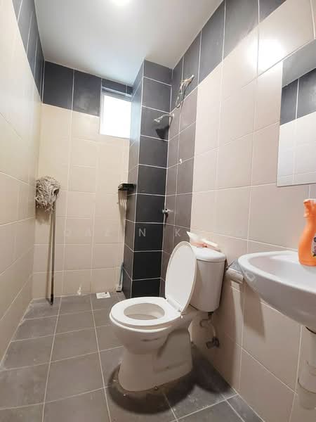 Kondominium untuk Disewa di Meru Heights Residences @ Scientex Meru - Qazin Khoo - Bathroom - PropertyGuru.com.my