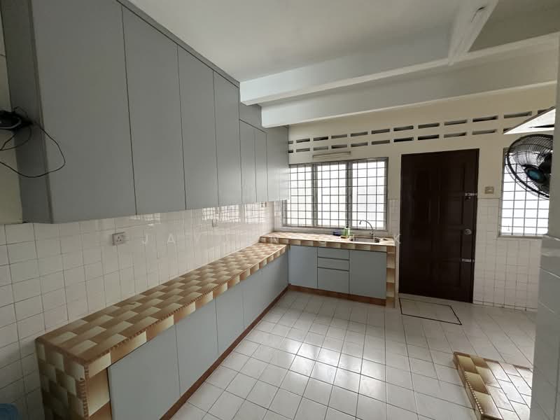 2-storey Terraced House for Sale in Taman Bukit Intan (Sri Petaling) - Jayden Chik - Kitchen - PropertyGuru.com.my