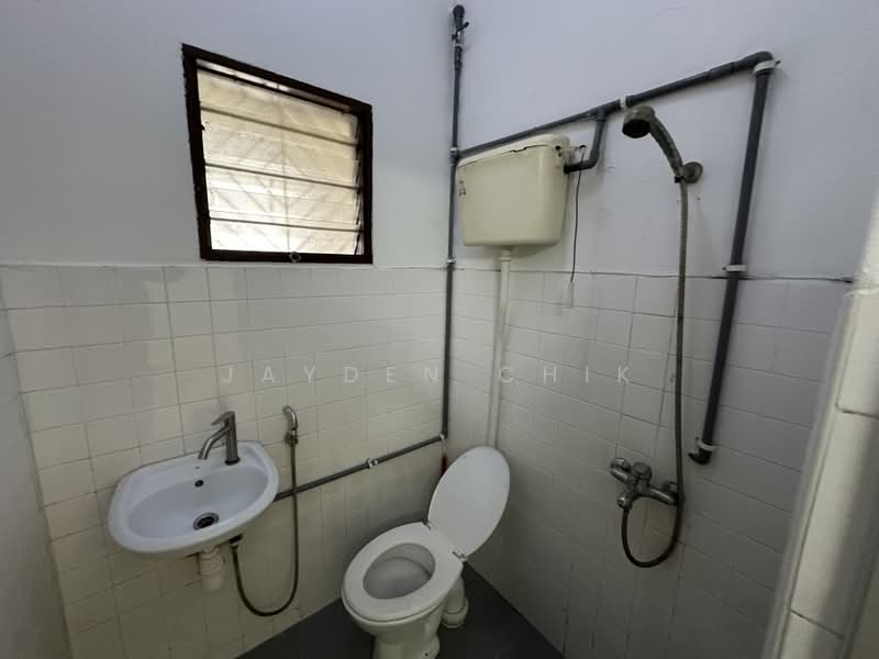 2-storey Terraced House for Sale in Taman Bukit Intan (Sri Petaling) - Jayden Chik - Bathroom - PropertyGuru.com.my