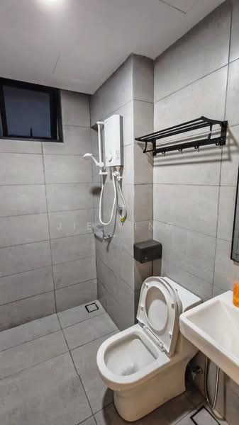 Apartment for Rent at Vivo Executive Apartment - Jie Ying - Bathroom - PropertyGuru.com.my