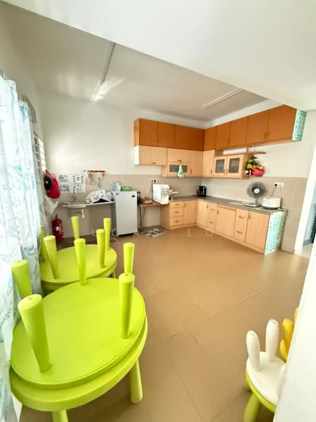Semi-Detached House for Sale in Bandar Seri Coalfields (Sungai Buloh) - Lucas Loh - Kitchen - PropertyGuru.com.my