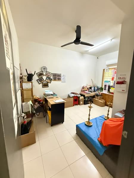 Semi-Detached House for Sale in Bandar Seri Coalfields (Sungai Buloh) - Lucas Loh - Study - PropertyGuru.com.my