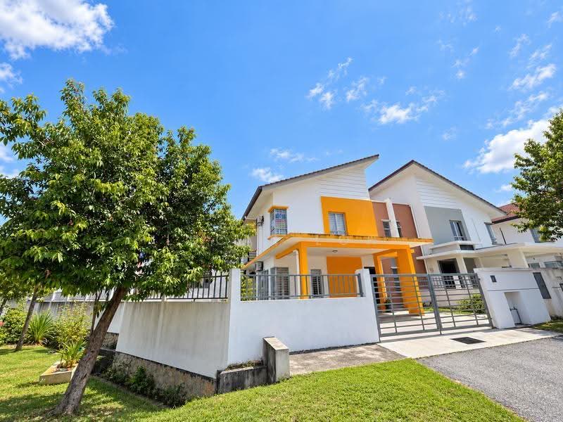 Rumah Berkembar untuk Dijual di Bandar Seri Coalfields (Sungai Buloh) - Lucas Loh - Exterior - PropertyGuru.com.my