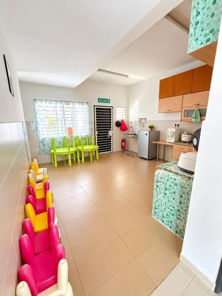 Rumah Berkembar untuk Dijual di Bandar Seri Coalfields (Sungai Buloh) - Lucas Loh - Kitchen - PropertyGuru.com.my