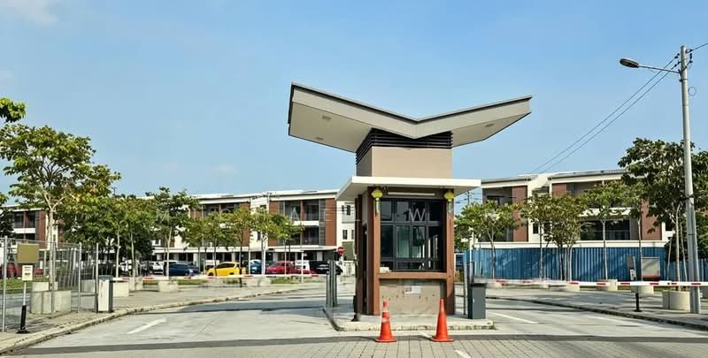 Townhouse for Sale in Puchong (Selangor) - Michael Wong - Exterior - PropertyGuru.com.my