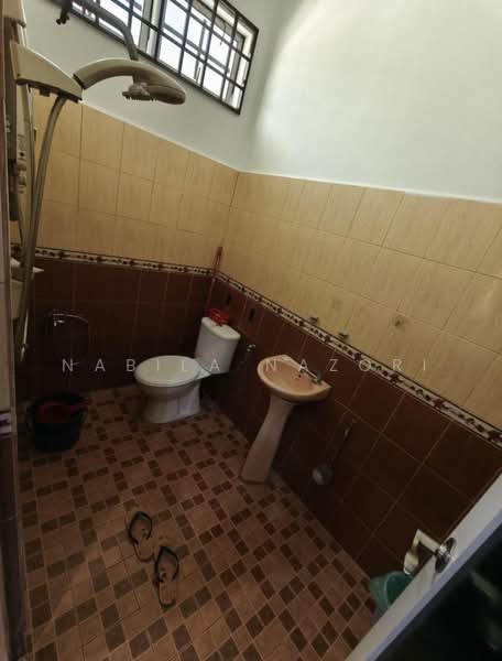 Bungalow House for Sale in Tanah Merah (Kelantan) - Nabila Nazori - Bathroom - PropertyGuru.com.my