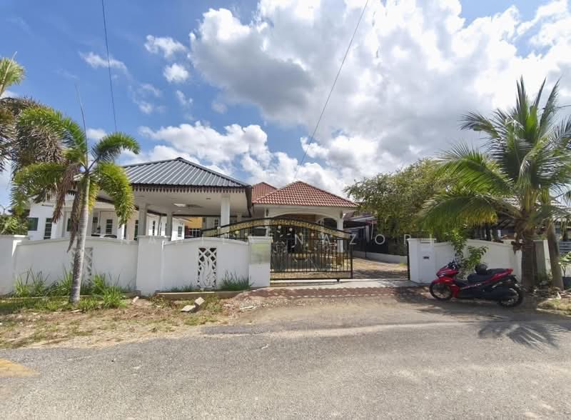 Bungalow House for Sale in Tanah Merah (Kelantan) - Nabila Nazori - Exterior - PropertyGuru.com.my