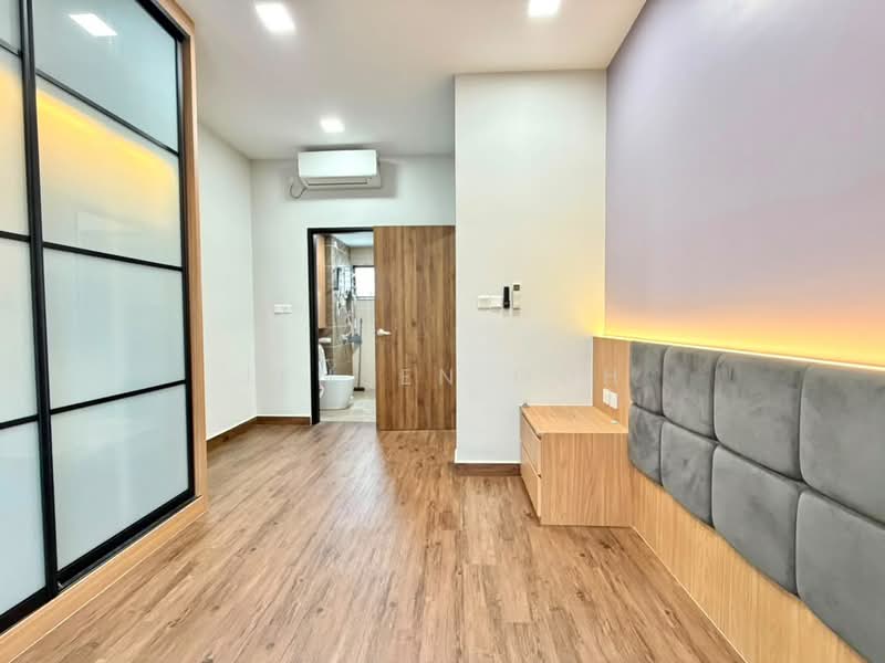 Service Residence for Sale at Veranda Residence - Jensen Goh - Bedroom - PropertyGuru.com.my