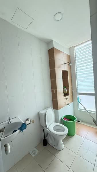 Kondominium untuk Dijual di The Seed Taman Sutera Utama - Stephanie Yap - Bathroom - PropertyGuru.com.my