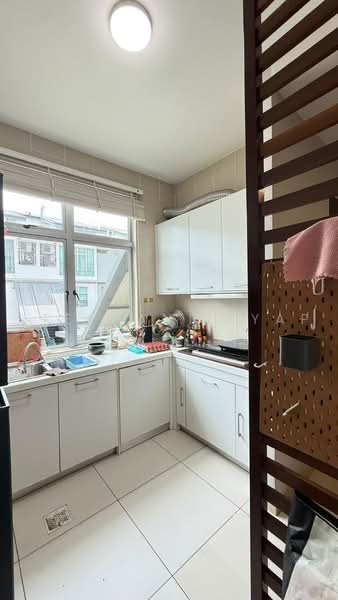 Kondominium untuk Dijual di The Seed Taman Sutera Utama - Stephanie Yap - Kitchen - PropertyGuru.com.my