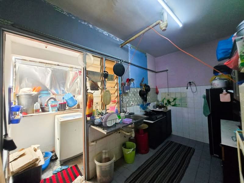 Apartment for Sale at Pandan Lake View - Zul Syafiq - Kitchen - PropertyGuru.com.my