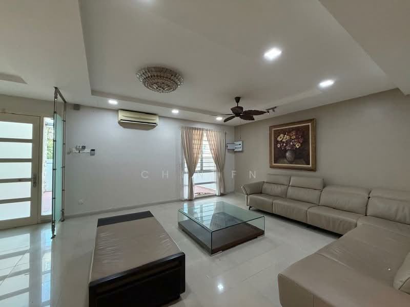 Rumah Berkembar untuk Dijual di Taman Suria (Bukit Katil) - CHIN FN - Living Room - PropertyGuru.com.my