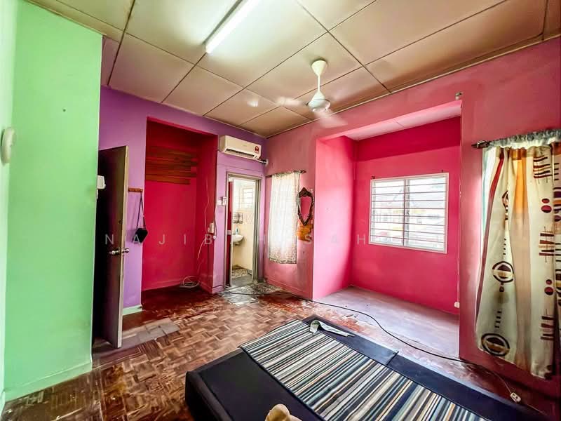 Rumah Teres 2-Tingkat untuk Dijual di Usj 12 (Subang Jaya) - Najibah Sahari - PropertyGuru.com.my