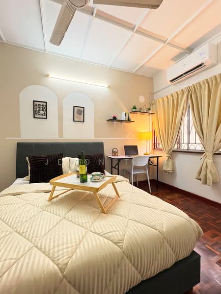 2-storey Terraced House for Rent in SS2 (Petaling Jaya) - Jeron Teoh - Bedroom - PropertyGuru.com.my