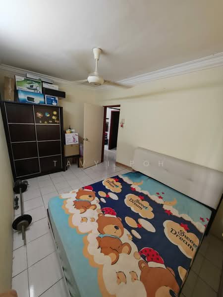 Kondominium untuk Dijual di Serina Bay - Tavyi Poh - Bedroom - PropertyGuru.com.my