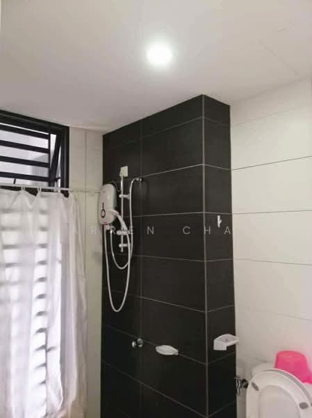 Condominium for Sale at Wellesley Residences - Darren Cham - Bathroom - PropertyGuru.com.my