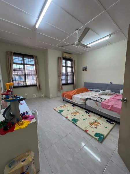 Rumah Teres 2-Tingkat untuk Dijual di Taman Setia Indah (Tebrau) - Tony Chong - Bedroom - PropertyGuru.com.my