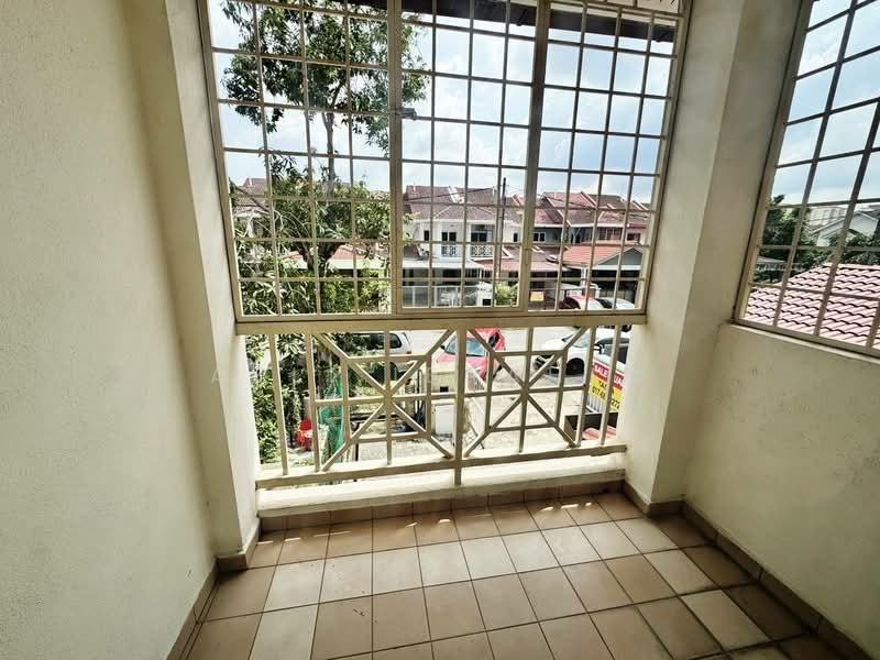 2-storey Terraced House for Sale in Seksyen 7 (Bangi) - Azli Ibrahim - Balcony - PropertyGuru.com.my
