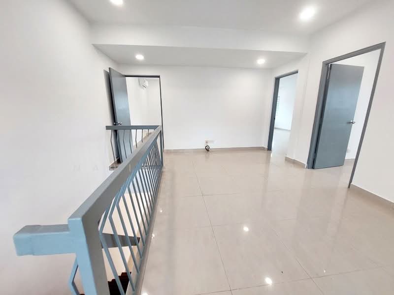 Rumah Teres 2-Tingkat untuk Dijual di Taman Bukit Serdang (Seri Kembangan) - Najibah Sahari - PropertyGuru.com.my