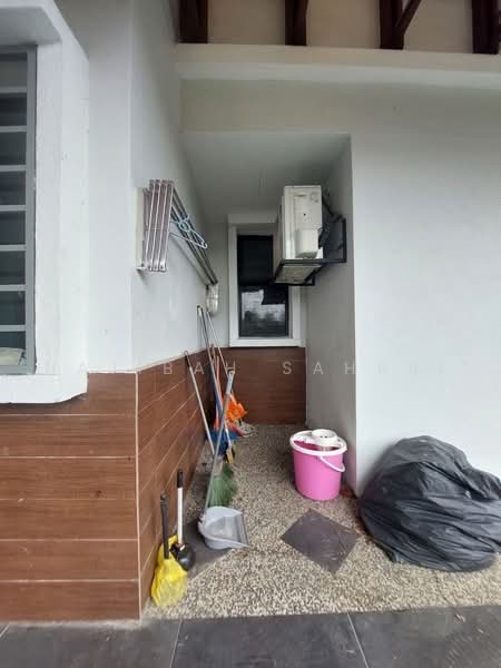 Rumah Teres 2-Tingkat untuk Dijual di Taman Bukit Serdang (Seri Kembangan) - Najibah Sahari - PropertyGuru.com.my