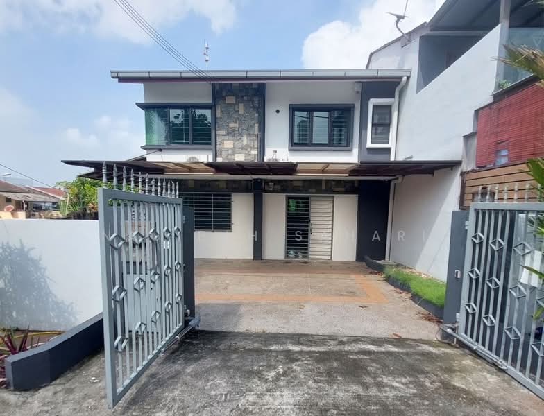 Rumah Teres 2-Tingkat untuk Dijual di Taman Bukit Serdang (Seri Kembangan) - Najibah Sahari - PropertyGuru.com.my