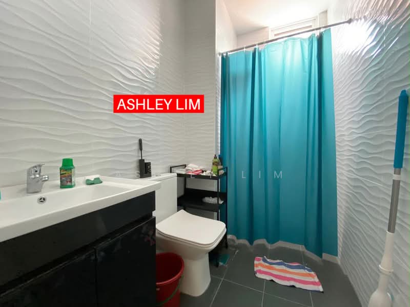 Kondominium untuk Dijual di Scott Residence - Ashley Lim - Bathroom - PropertyGuru.com.my