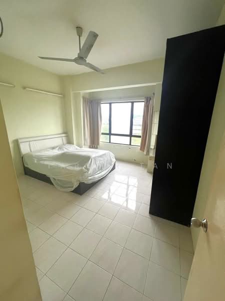 Kondominium untuk Dijual di Vista Millennium Condominium - Tabber Tan - Bedroom - PropertyGuru.com.my