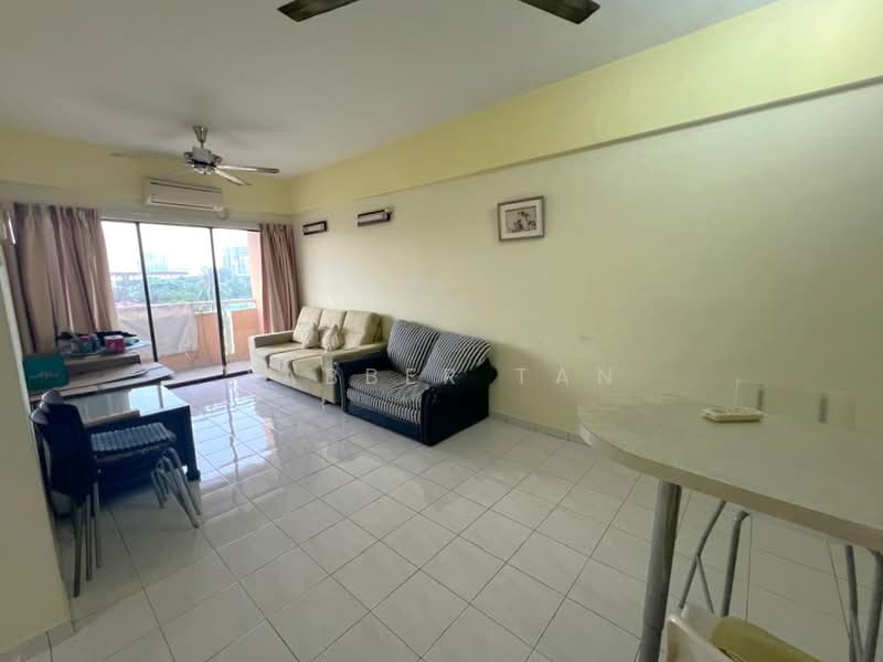 Kondominium untuk Dijual di Vista Millennium Condominium - Tabber Tan - Living Room - PropertyGuru.com.my