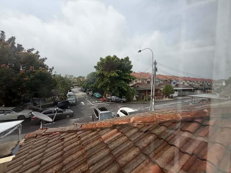Rumah Teres 2-Tingkat untuk Dijual di Taman Sutera (Kajang) - Azli Ibrahim - Exterior - PropertyGuru.com.my