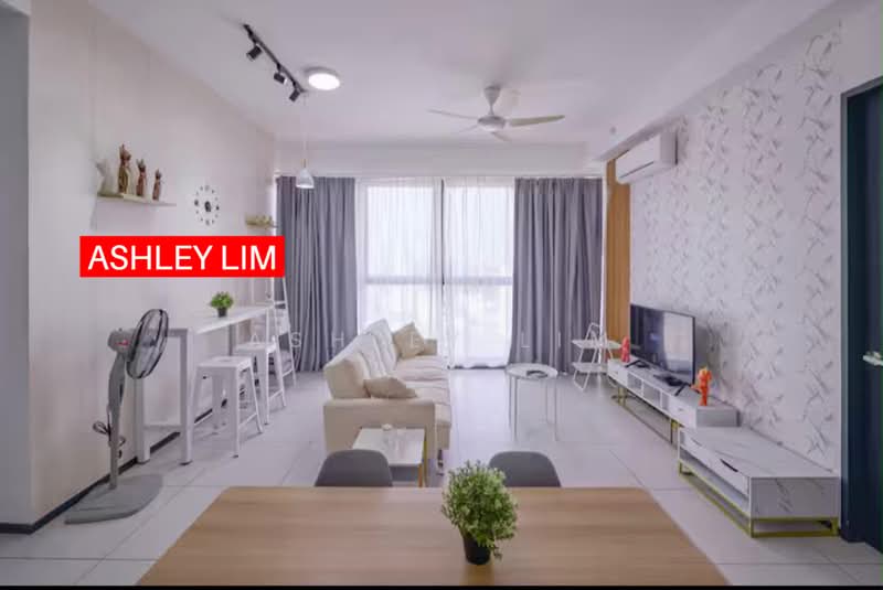 Kediaman Servis untuk Dijual di Urban Suites - Ashley Lim - Living Room - PropertyGuru.com.my