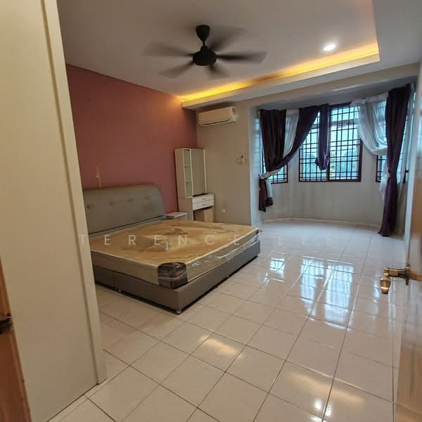 Rumah Bandar untuk Disewa di Taman Klang Utama (Kapar) - Terence Lee - Bedroom - PropertyGuru.com.my