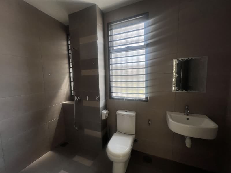 2-storey Terraced House for Rent in Bandar Rimbayu (Telok Panglima Garang) - Miki You - Bathroom - PropertyGuru.com.my